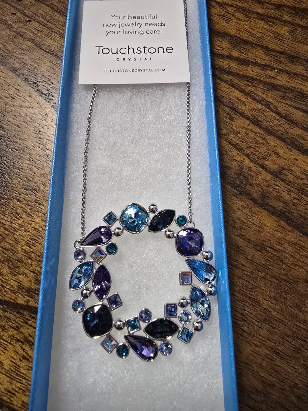 NWT Touchstone Crystal Well Rounded Pendant